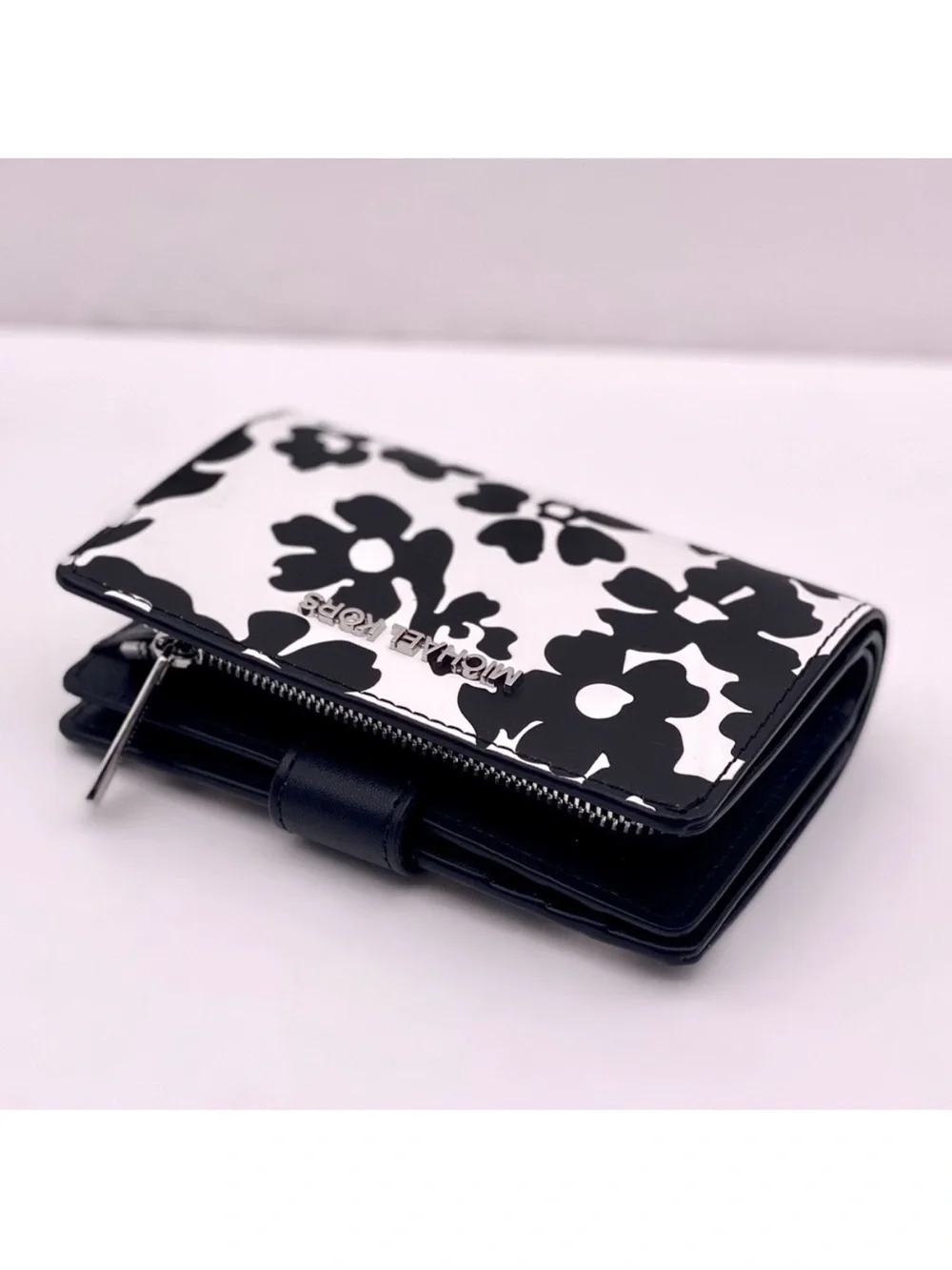 Michael Kors Black & White Floral Card Holder Wallet